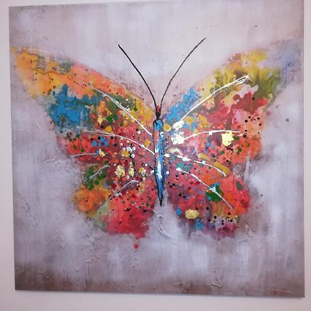 Butterfly Appartement Čačak Buitenkant foto
