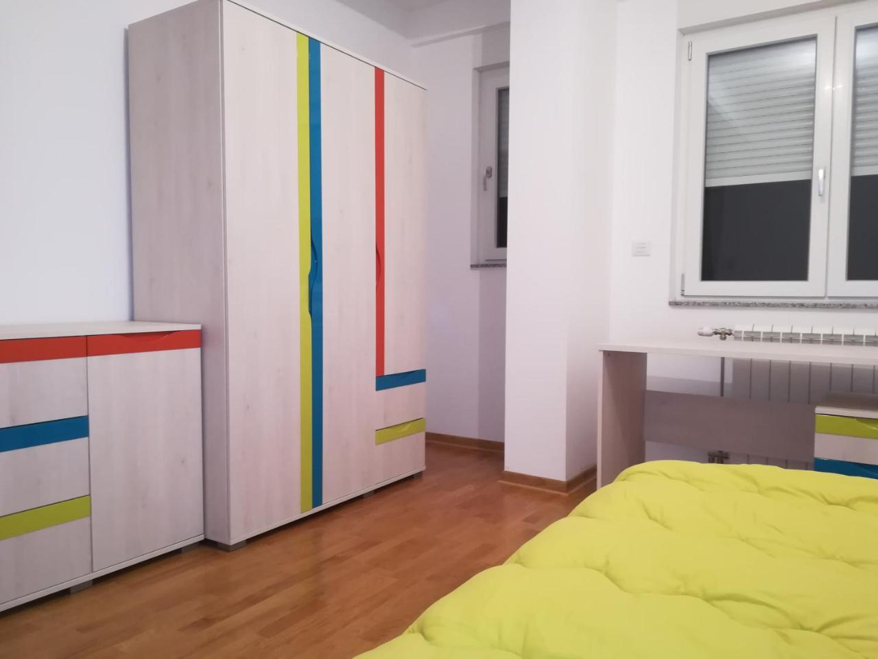 Butterfly Appartement Čačak Buitenkant foto