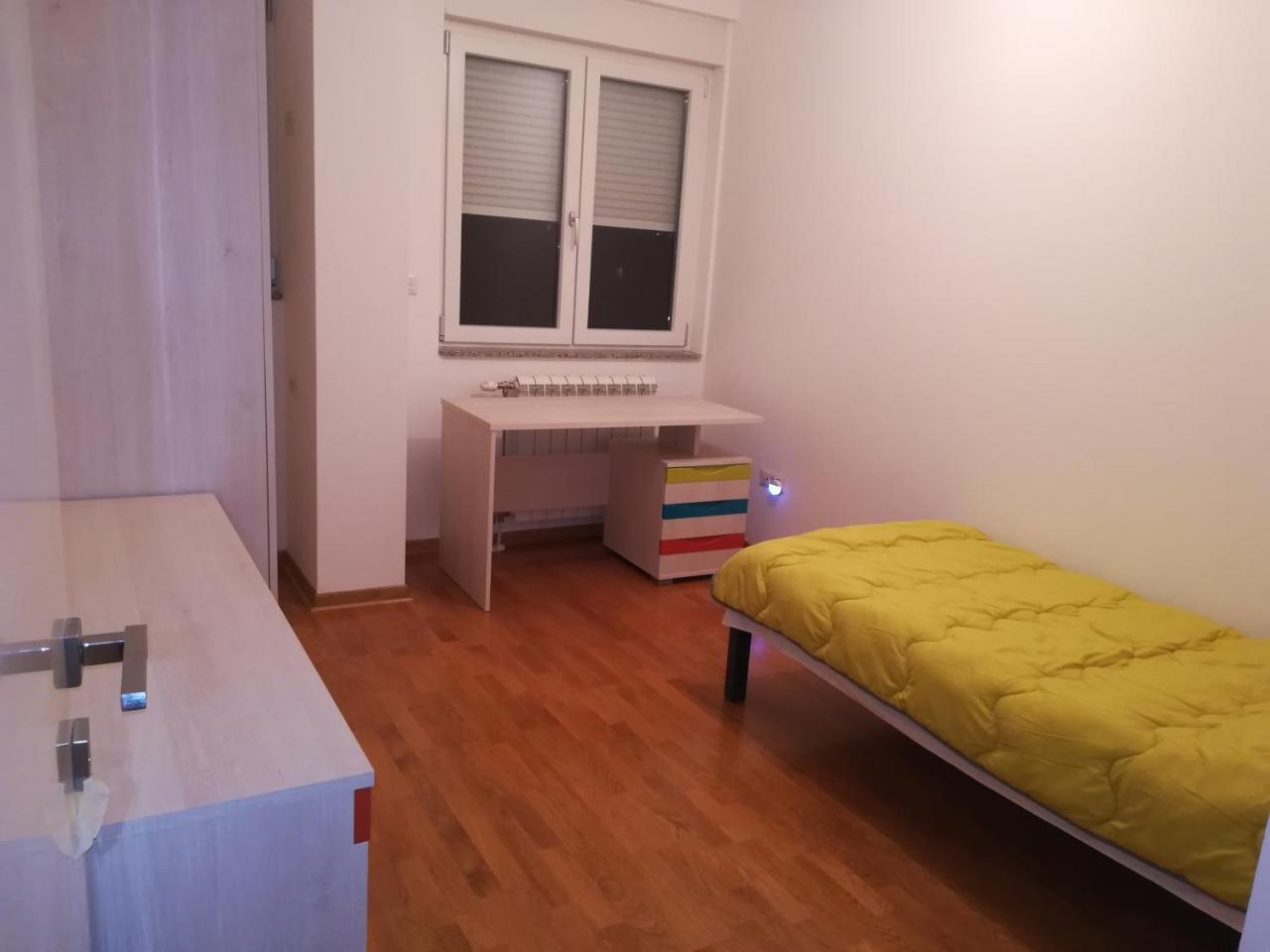 Butterfly Appartement Čačak Buitenkant foto