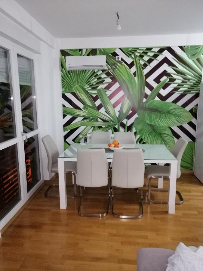 Butterfly Appartement Čačak Buitenkant foto