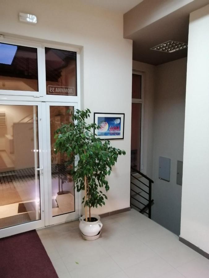 Butterfly Appartement Čačak Buitenkant foto